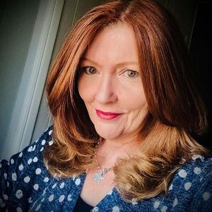 Meet your Posher, Leslie